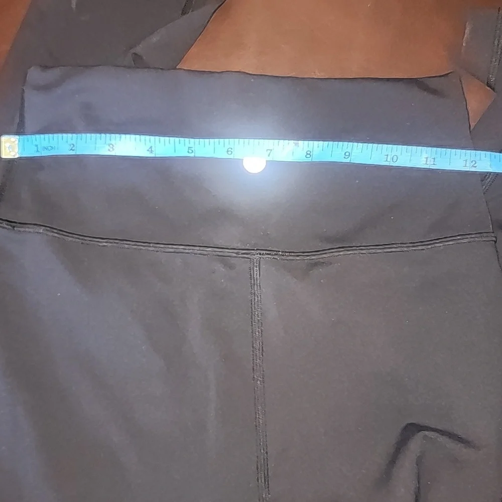 lululemon athletica Black High-Rise Capri Leggings